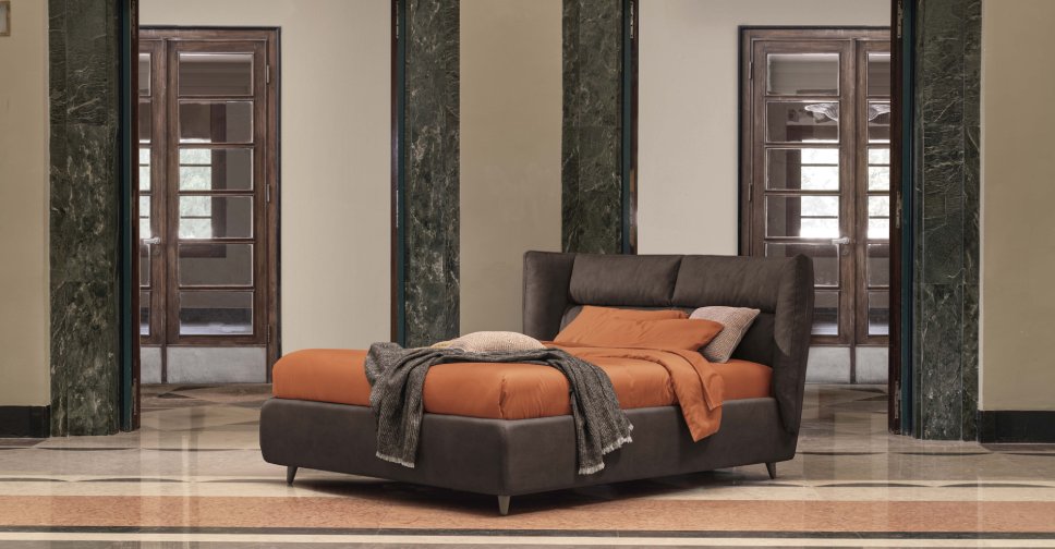 FOUR OPULENT AND MODERN ITALIAN BEDS THAT WE LUST AFTER